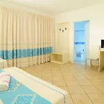 Stella Marina Hotel 3*